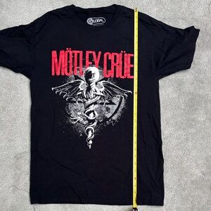 Mötley Crüe Black Graphic T-Shirt